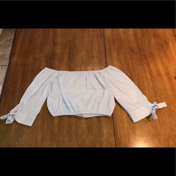 Light blue Unique Top - Picture 4 of 4